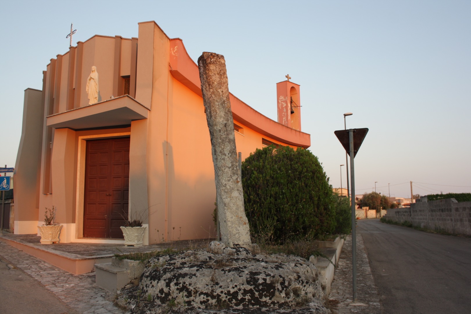 Menhir Madonna Costantinopoli_1